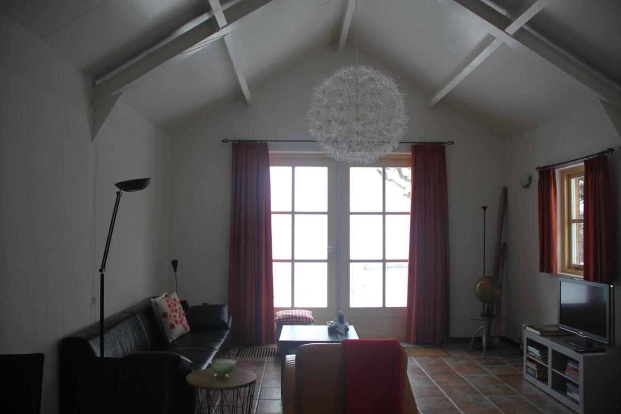 Vakantiehuisje Achter Odiliapeel Exteriör bild