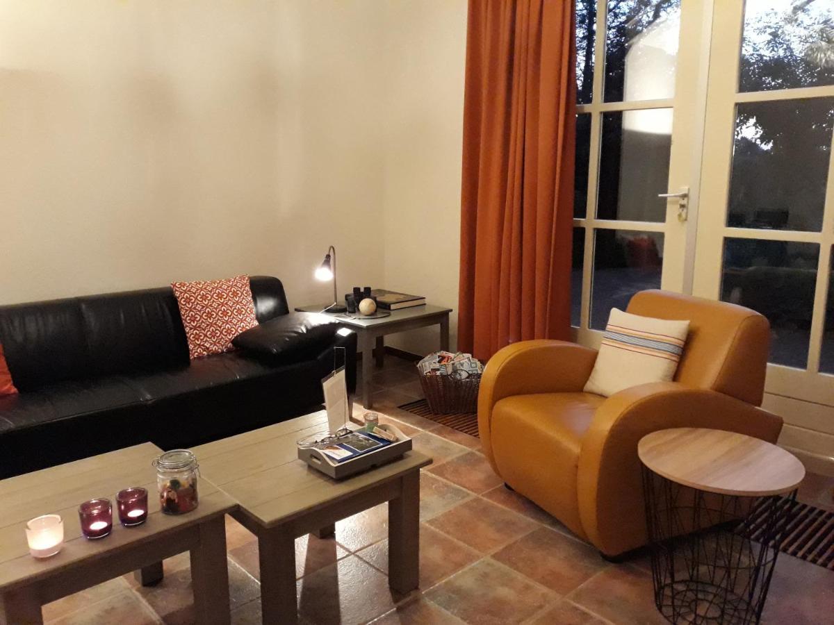 Vakantiehuisje Achter Odiliapeel Exteriör bild