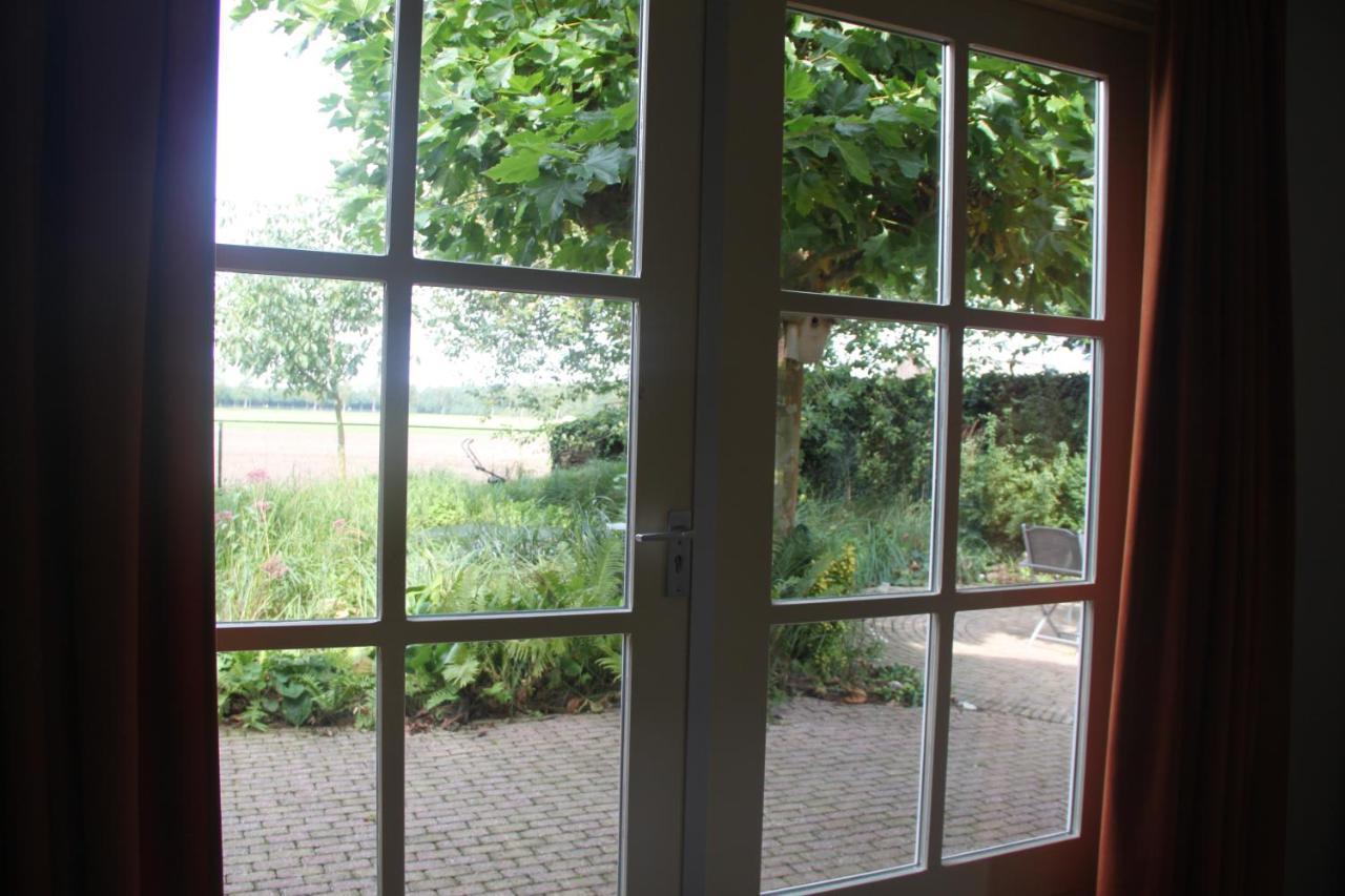 Vakantiehuisje Achter Odiliapeel Exteriör bild