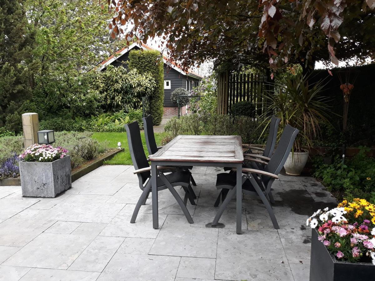 Vakantiehuisje Achter Odiliapeel Exteriör bild