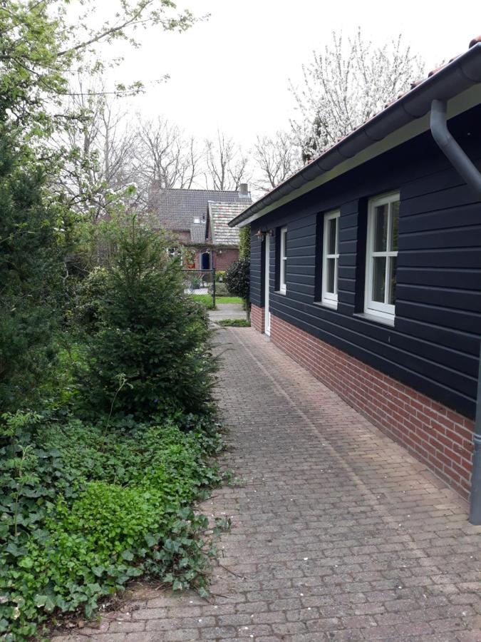 Vakantiehuisje Achter Odiliapeel Exteriör bild