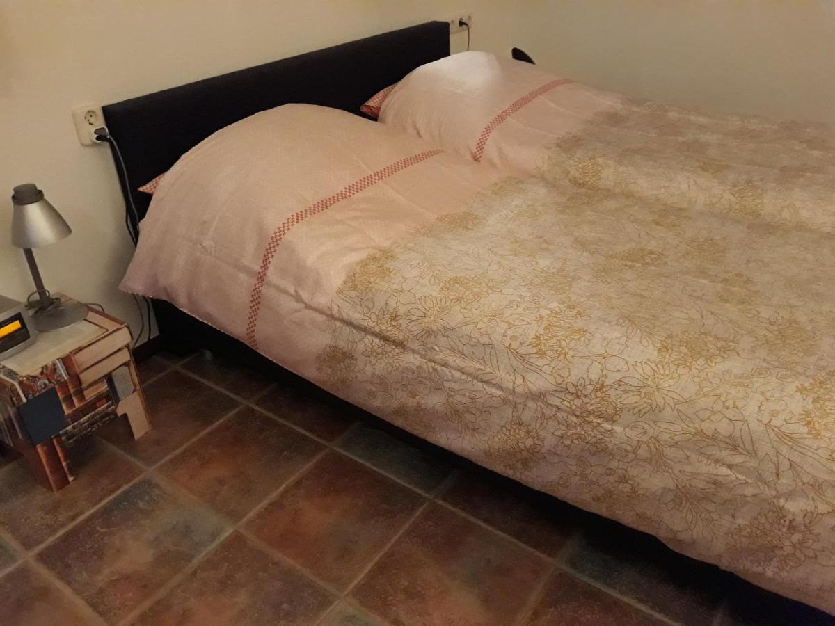 Vakantiehuisje Achter Odiliapeel Exteriör bild